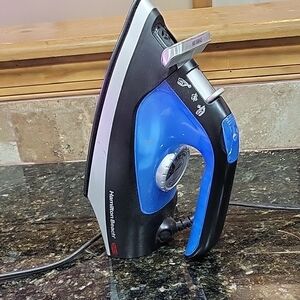 Hamilton Beach Nonstick 2-in-1 Iron/Steamer 14525 blue black silver